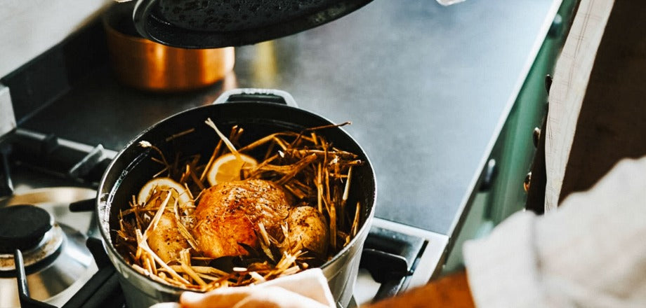 Staub - tajemství zpracování Cocotte hrnců - BE-READY.CZ