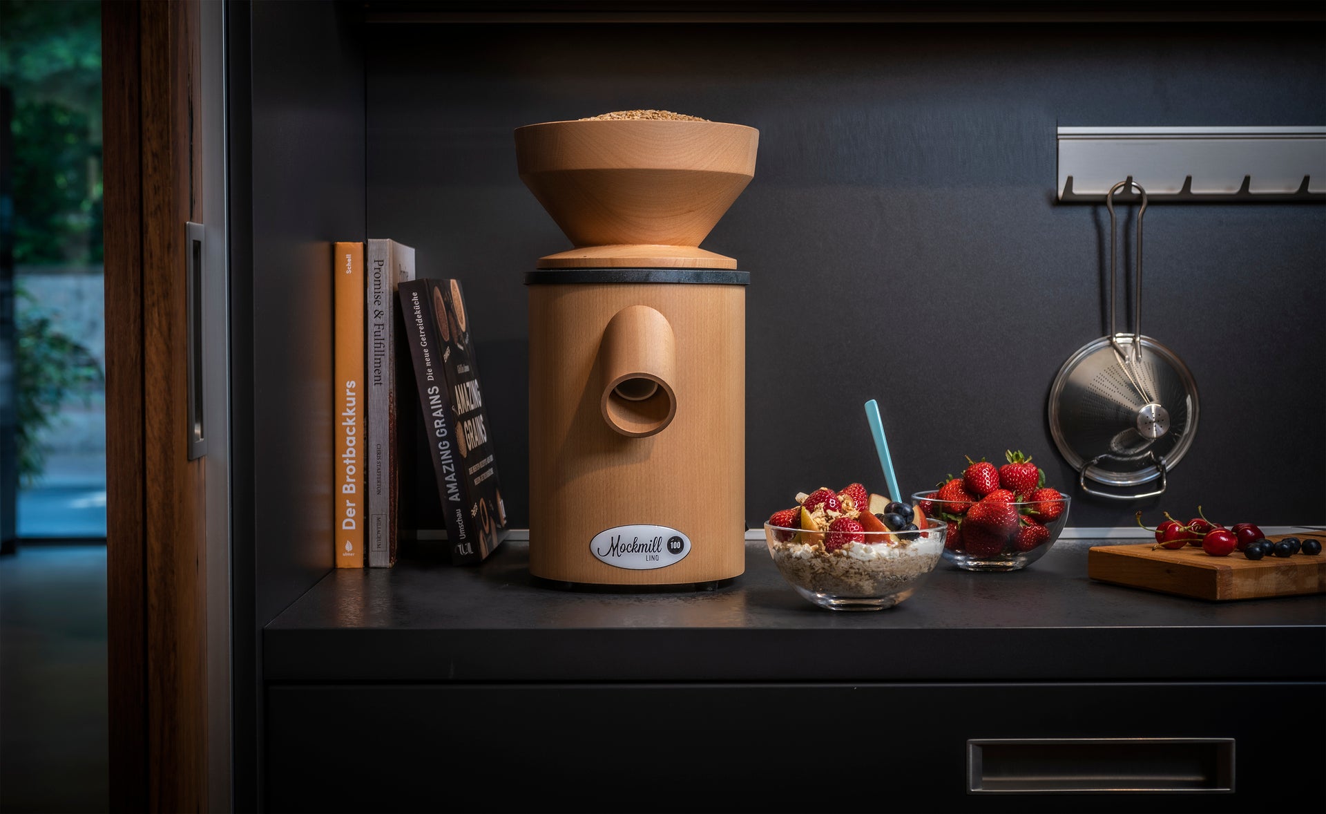 Grainlovers Lino 100 electric grain mill