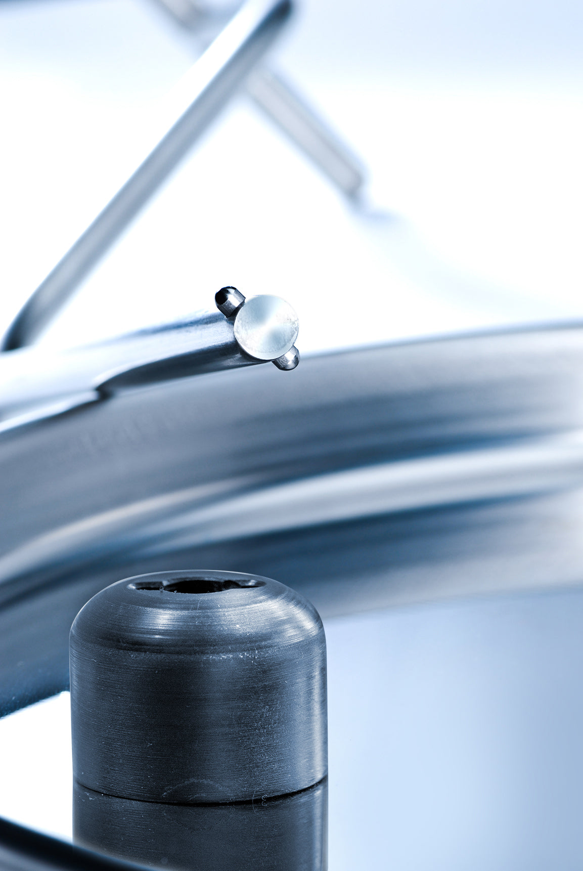 Grainlovers Pendelino nerezový podnos na nápoje