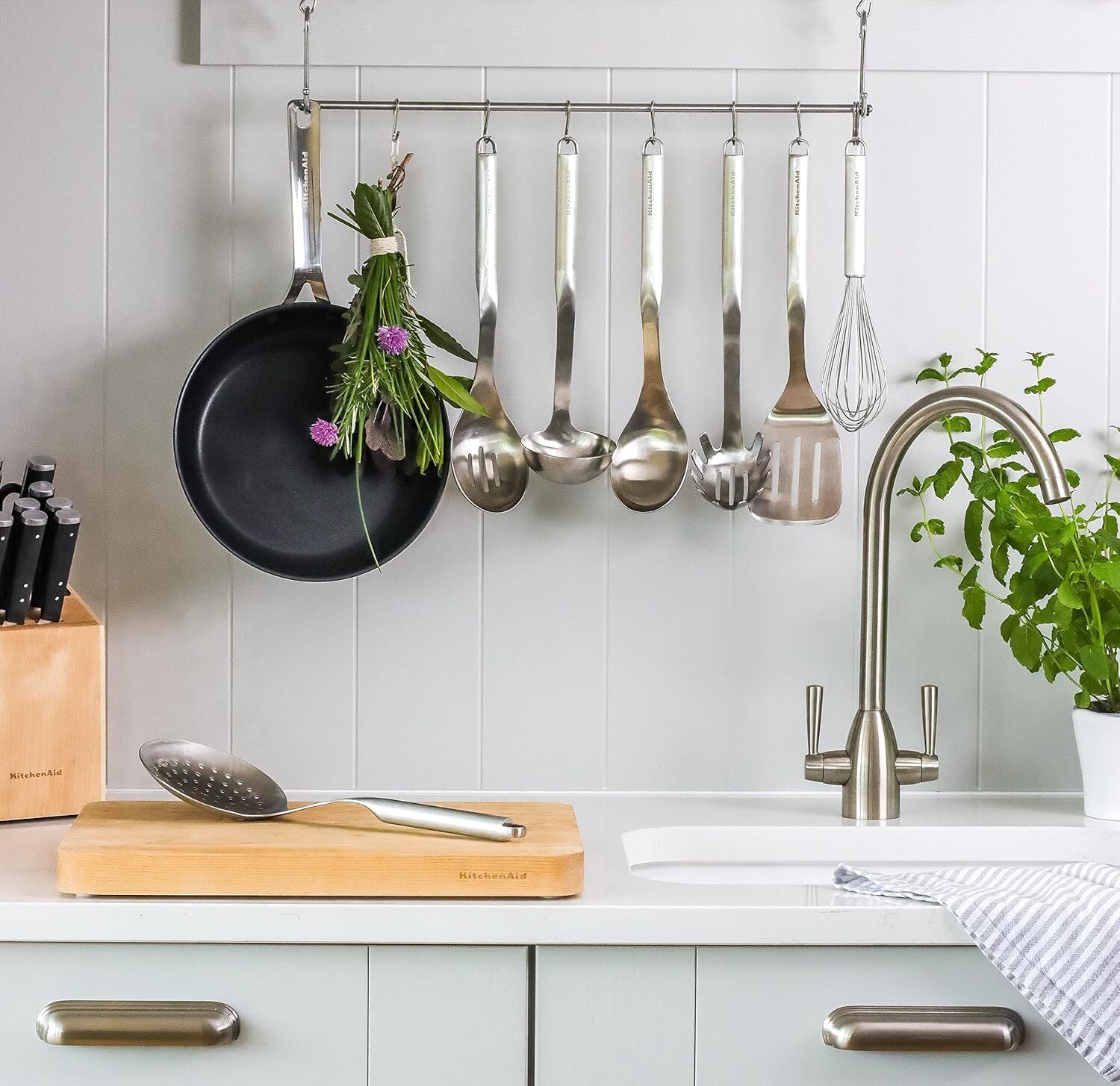 KitchenAid Premium naběračka na špagety, KMG005OHSS