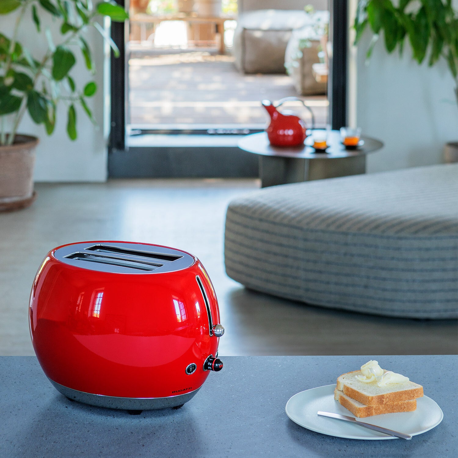 Bugatti Romeo Red toustovač, 02-RMC3