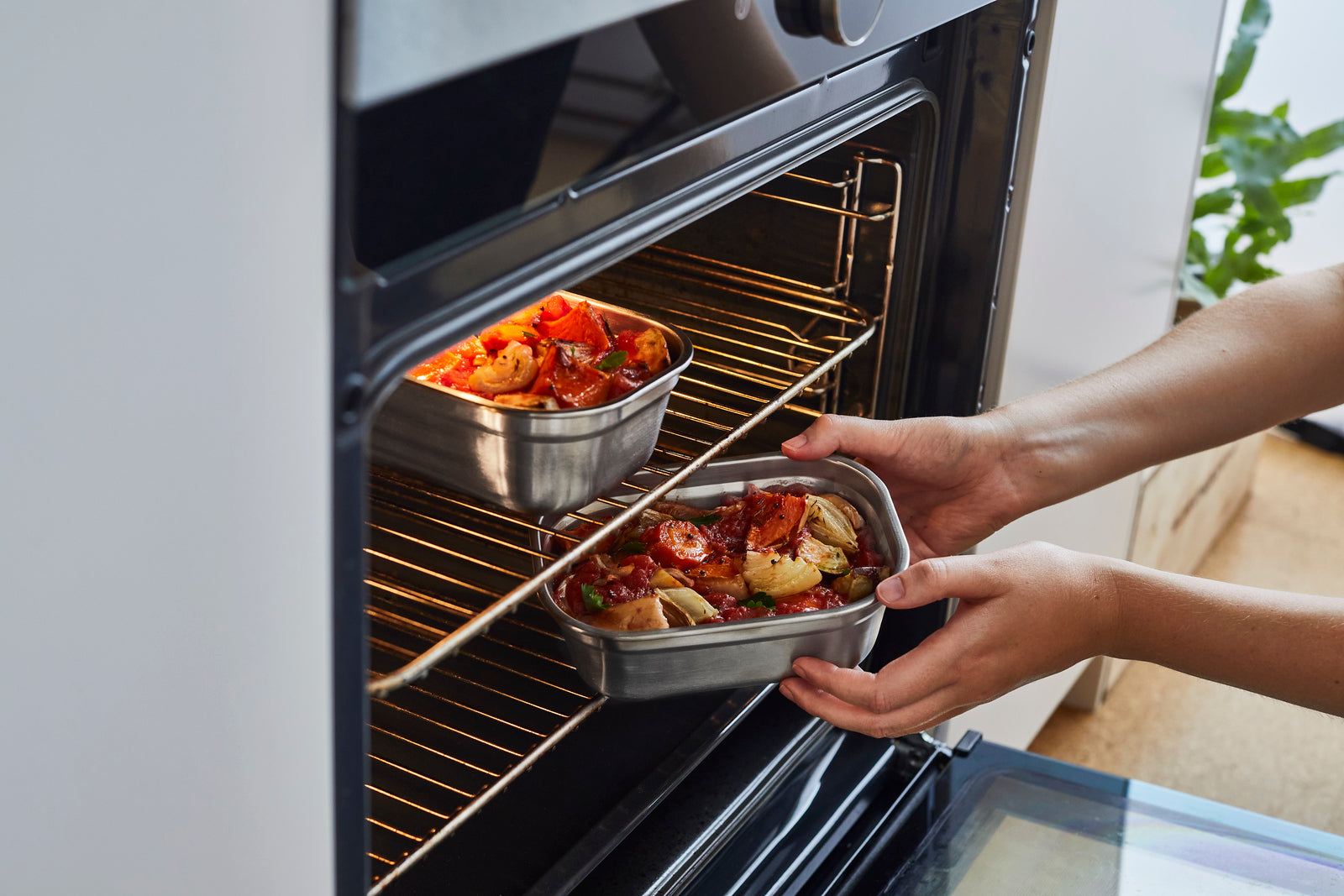 Black+Blum nerezový box na potraviny 0,6 l, malý, FBSS-BX-S017-EN
