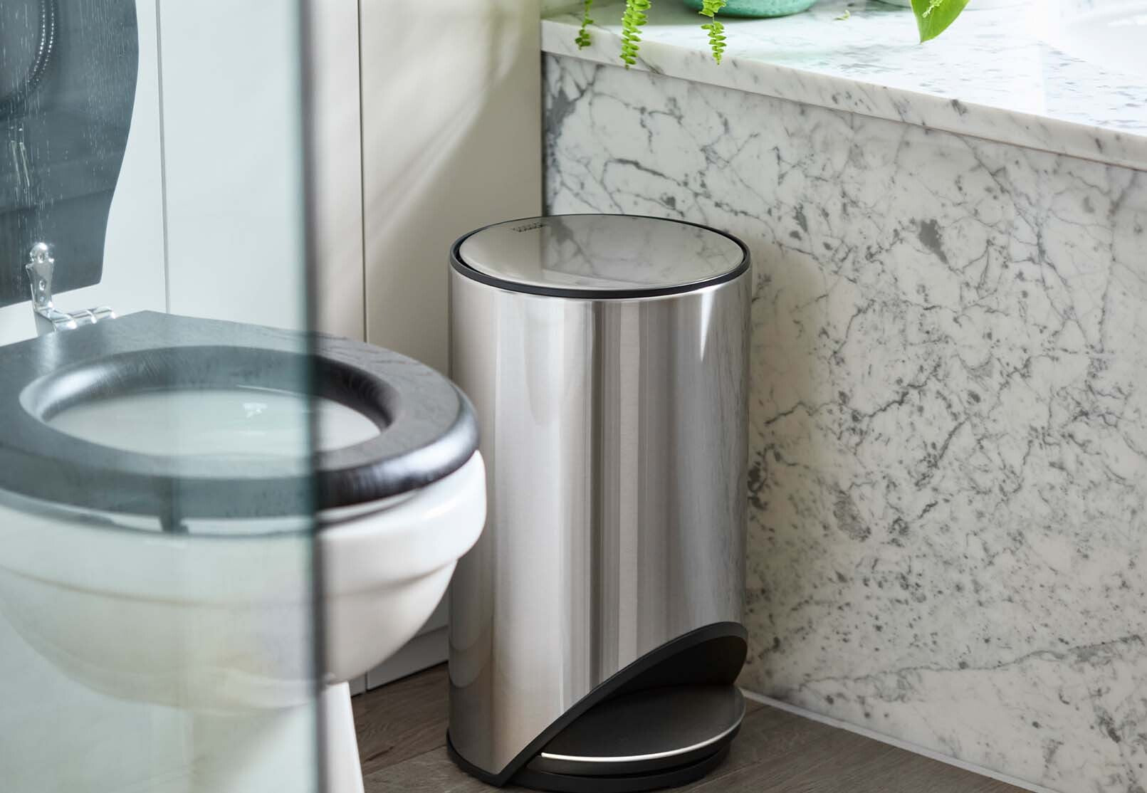 Joseph Joseph Oblúkový odpadkový kôš s pedálmi 10 l, nerezová oceľ, 30152