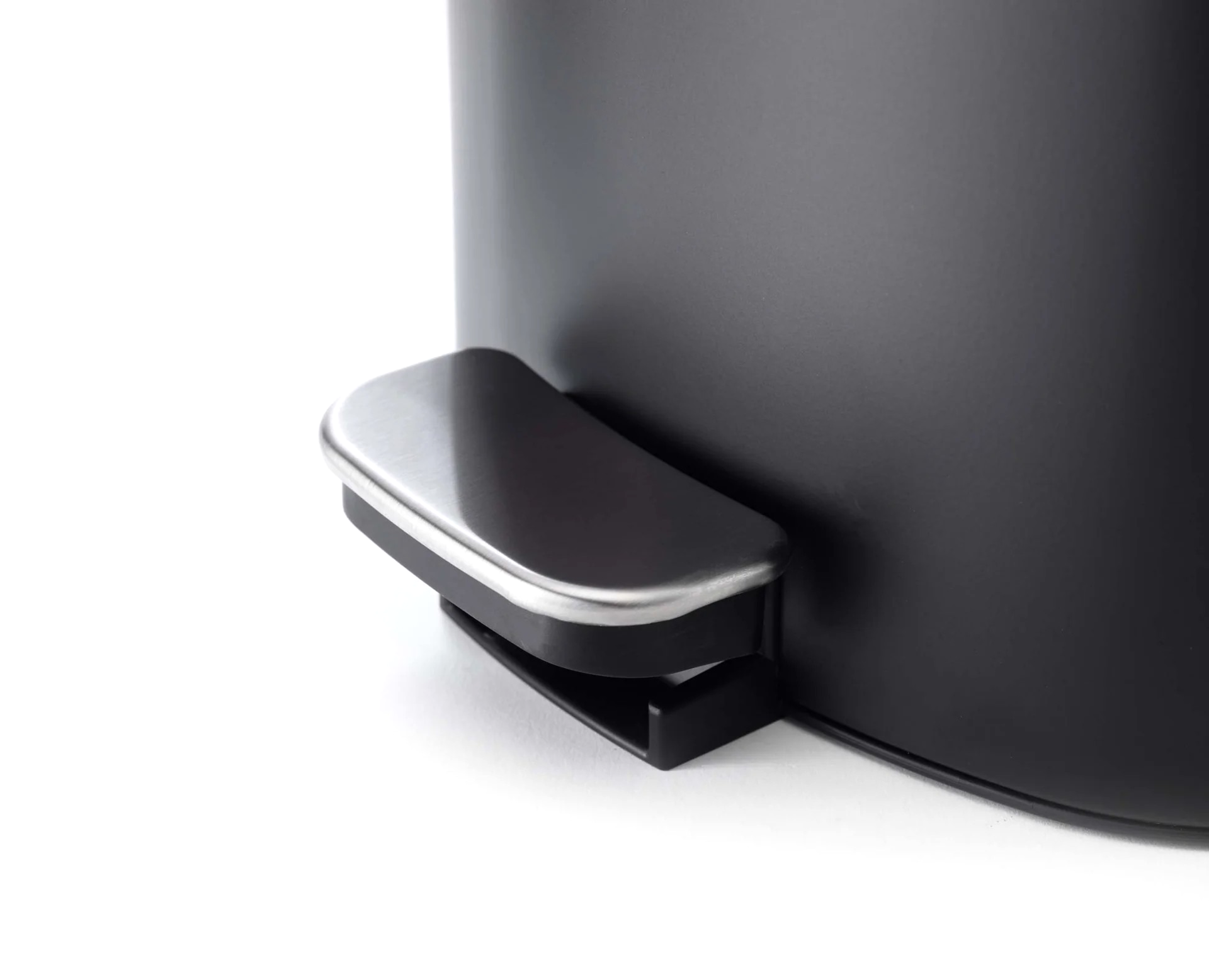 Joseph Joseph EasyStore pedálový odpadkový koš 5 l, černý, 70595