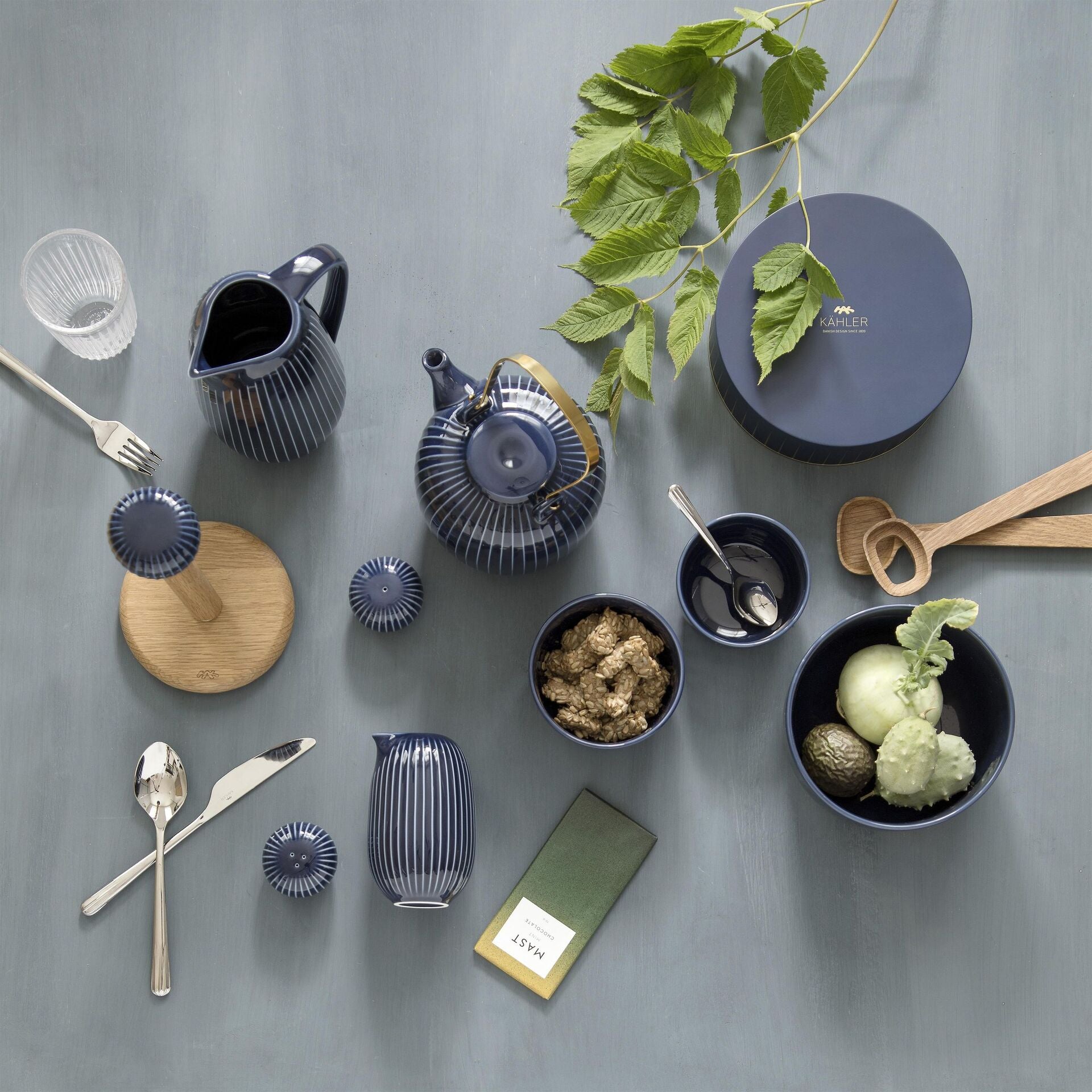 Kähler Hammershoi stojan na kuchyňské utěrky, indigo, 693063