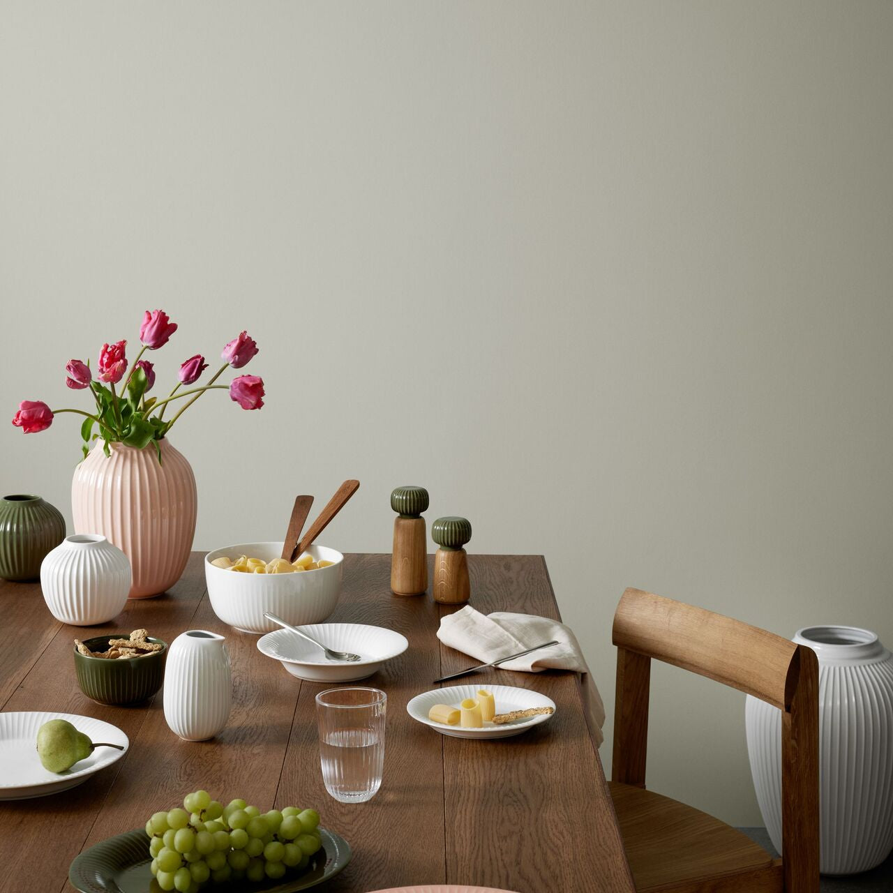 Kähler Hammershoi oval serving plate 28.5 x 22.5 cm, rose nude, 692325