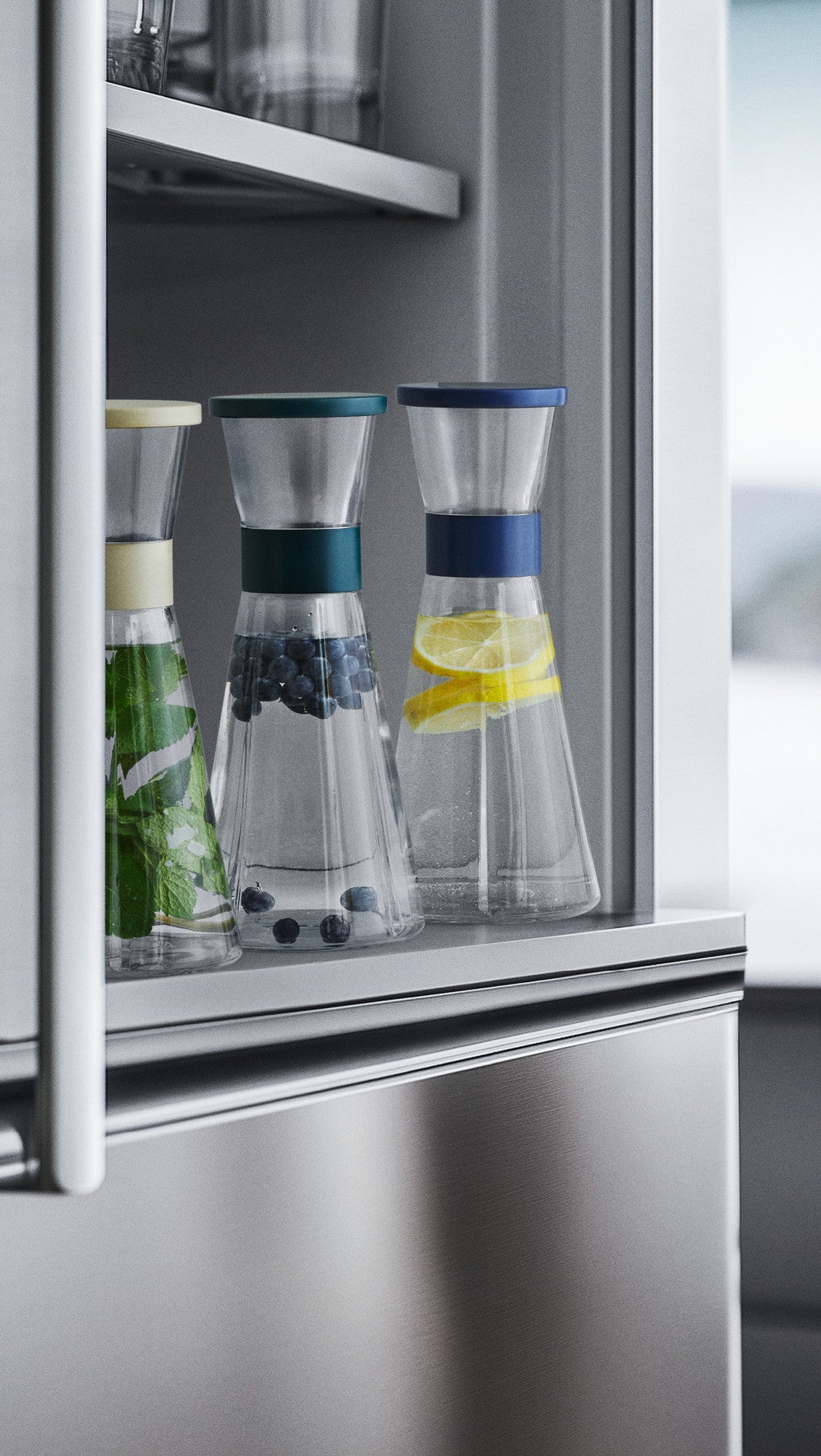 Rosendahl Grand Cru sklenená karafa 900 ml, ocean blue, 25331