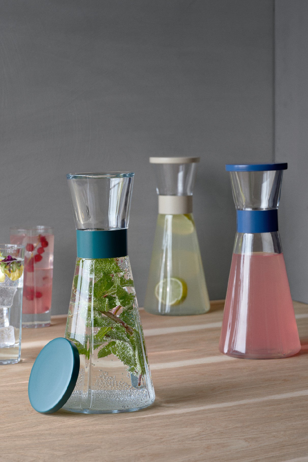 Rosendahl Grand Cru sklenená karafa 900 ml, ocean blue, 25331