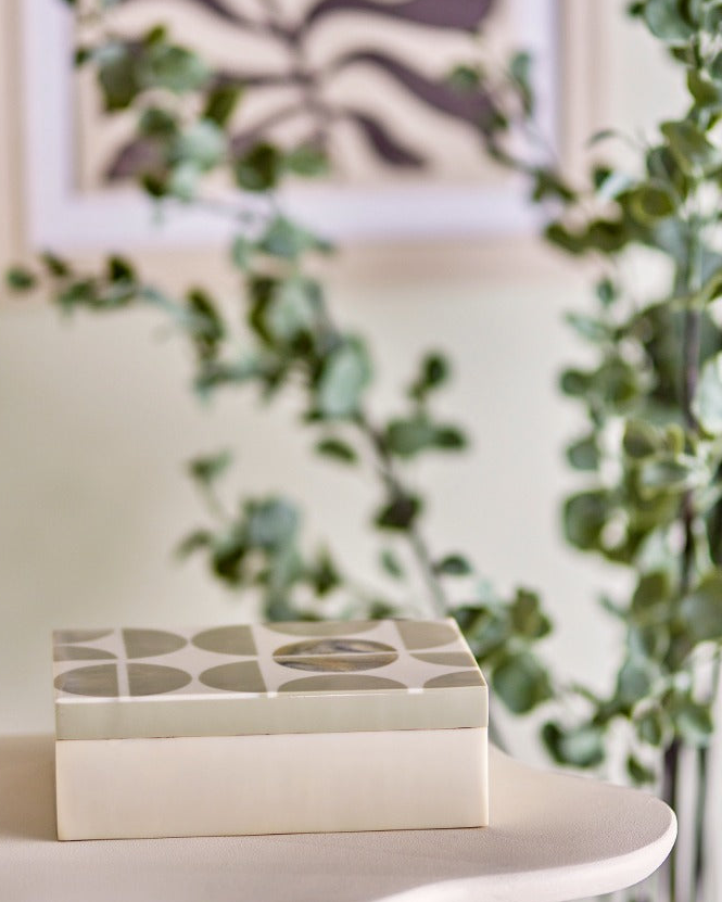 Úložné krabice a boxy