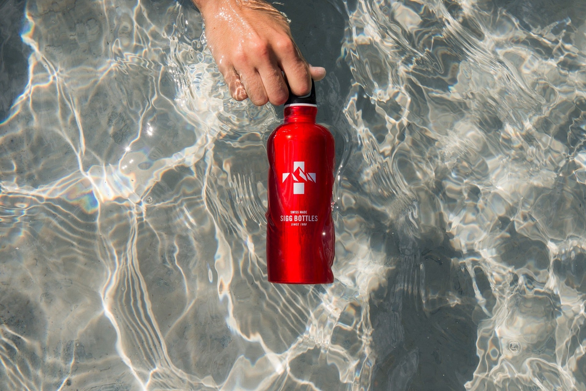 Sigg Swiss Culture láhev na pití 1 l, mountain red, 8744.70