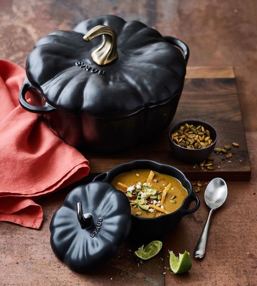 Staub Cocotte ceramic baking dish in pumpkin shape 15 cm/0,7 l, black, 40508-549