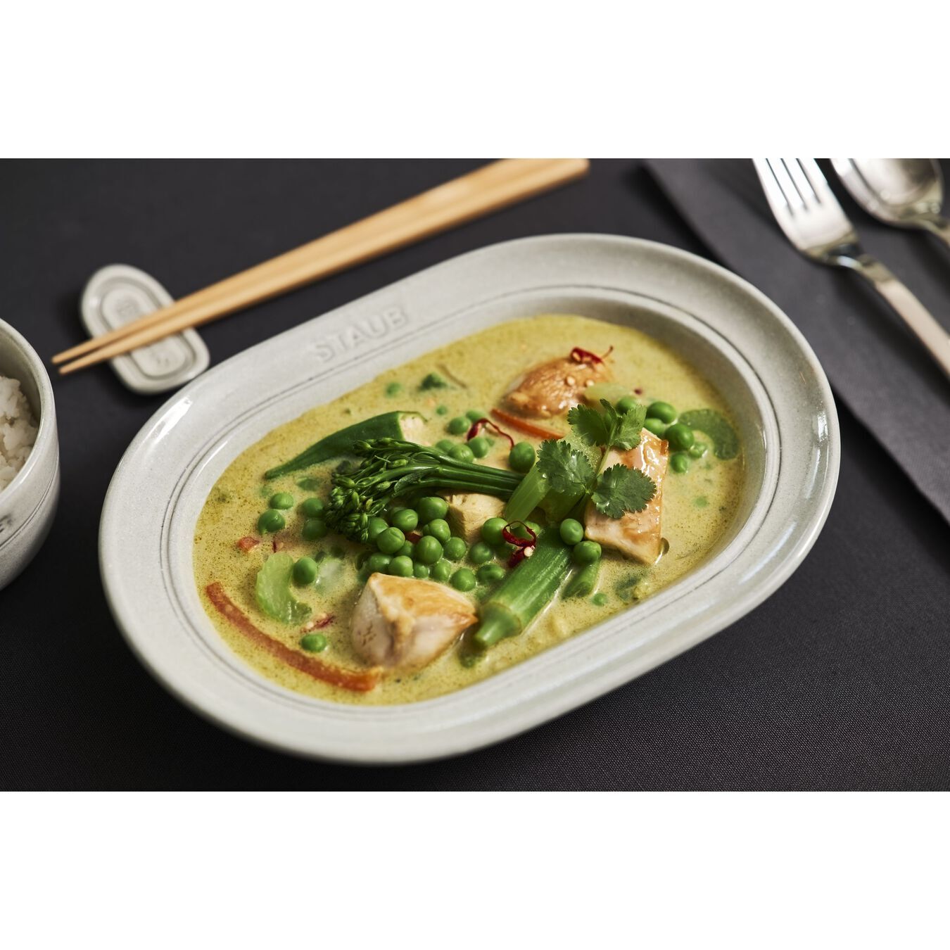 Staub ceramic oval plate 25 cm, white truffle, 40508-030