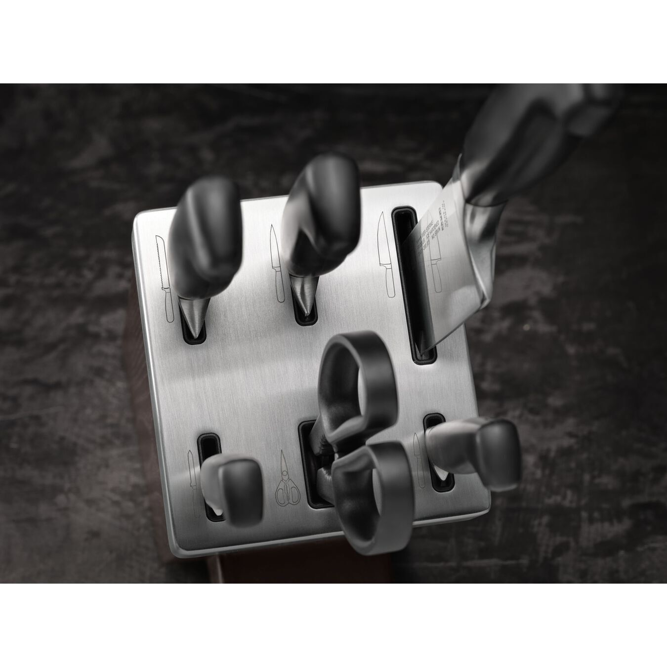 Samoostriaci blok na nože Zwilling Four Star 7 ks, čierny, 35145-007