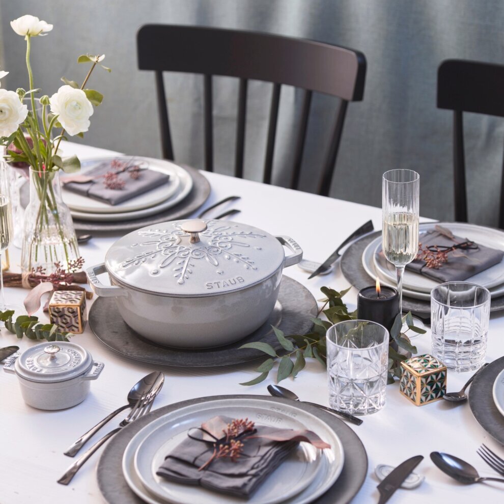 Staub Special Cocotte hrniec 24 cm/3,6 l biela hľuzovka, 112824107