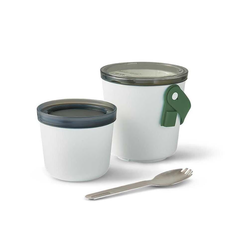 Black+Blum Original dvoudílná svačinová dóza se lžící 0,9 l, olive, BAO-BP010