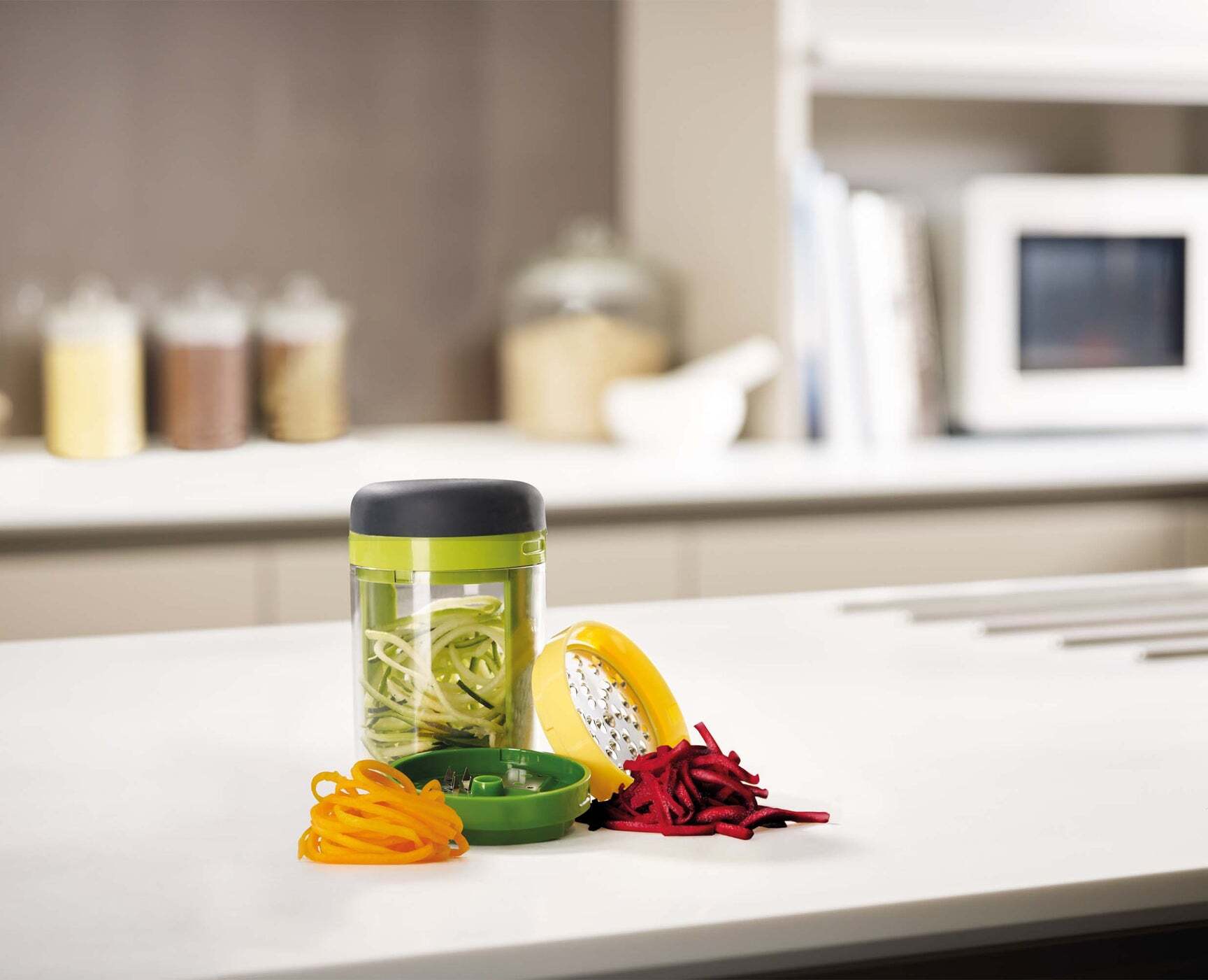 Špiralizér Joseph Joseph Spiro so zásobníkom, zelený, 20105