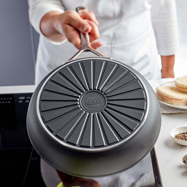 Hlboká panvica Demeyere Alu Pro 24 cm, 40851-047