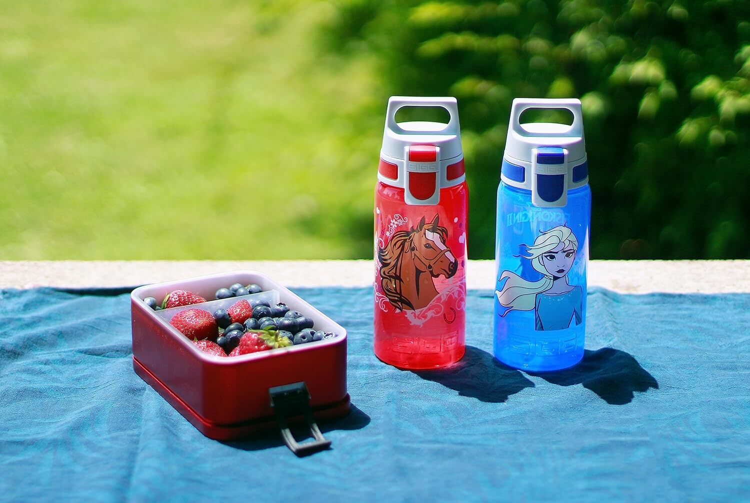 Sigg Viva One dětská láhev na pití 500 ml, horses, 8627.50