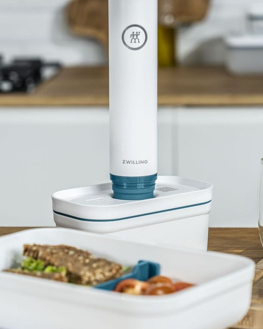 Vacuum packaging of food